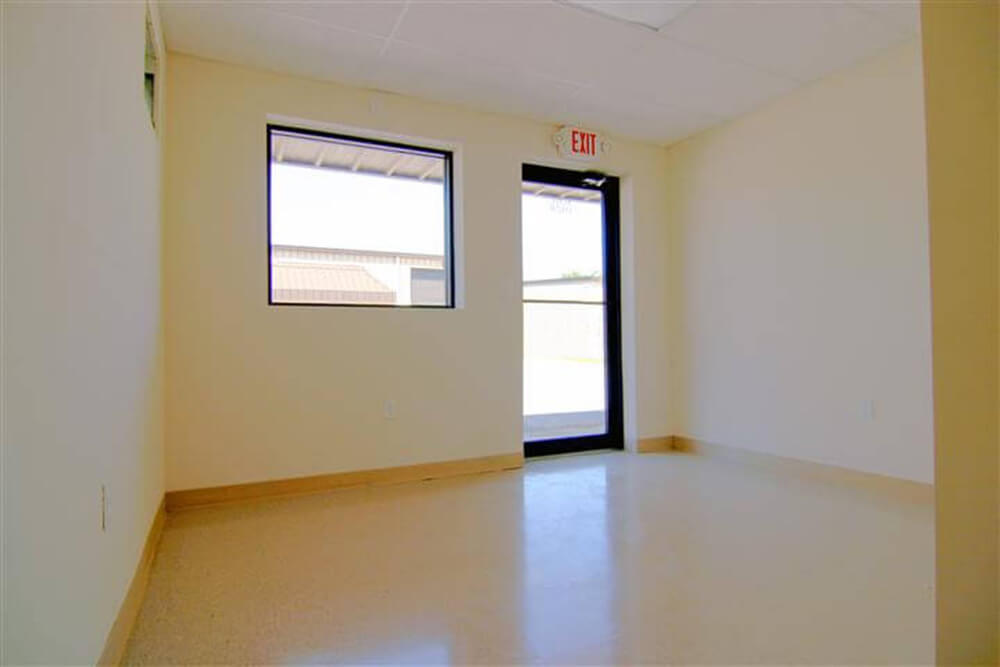 1200 SF ~ 200 Office and 1000 Warehouse