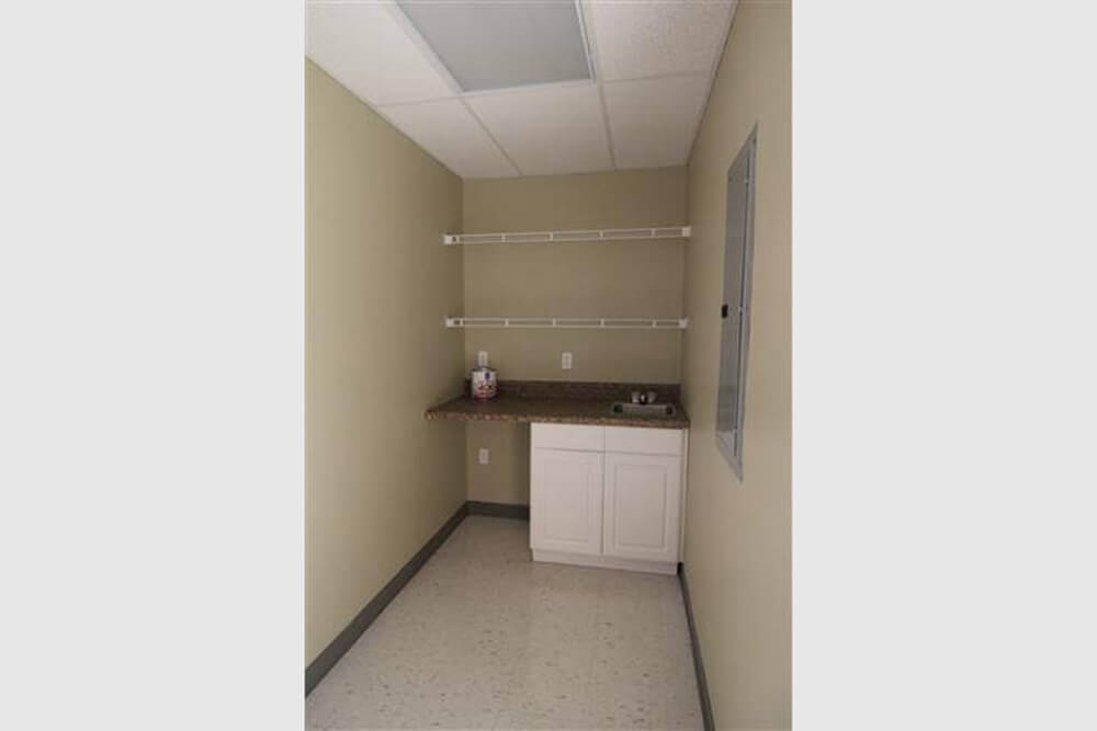 1200 SF ~ 300 Office and 900 Warehouse