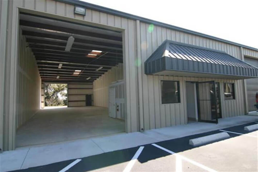 4800 SF Drivethru, 200 Office and 2200 Warehouse