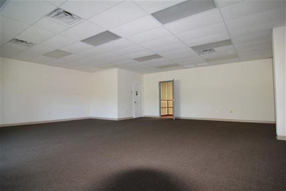 2400 Square Foot Flexible-Use, 900 SF of office, 1500 SF of warehouse